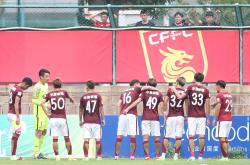 开云体育官方网站-华夏主场遭遇惨败，冲击榜首位置受挫的简单介绍2025