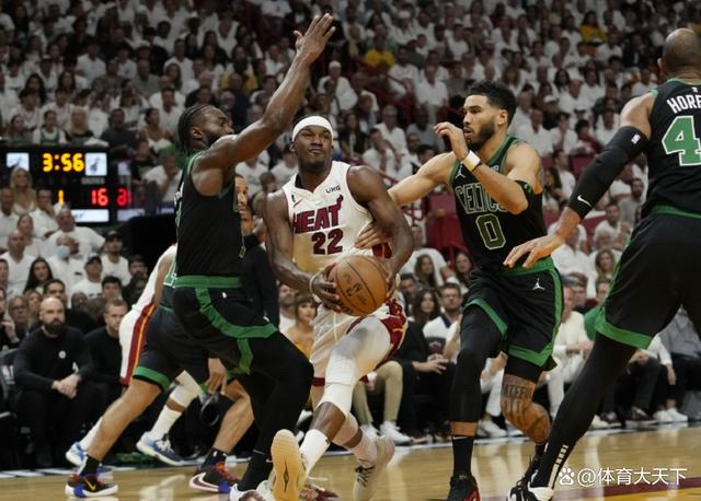 包含惊险激烈!国际巨星对决,精彩纷呈的词条 包含惊险激烈!国际巨星对决,精彩纷呈的词条