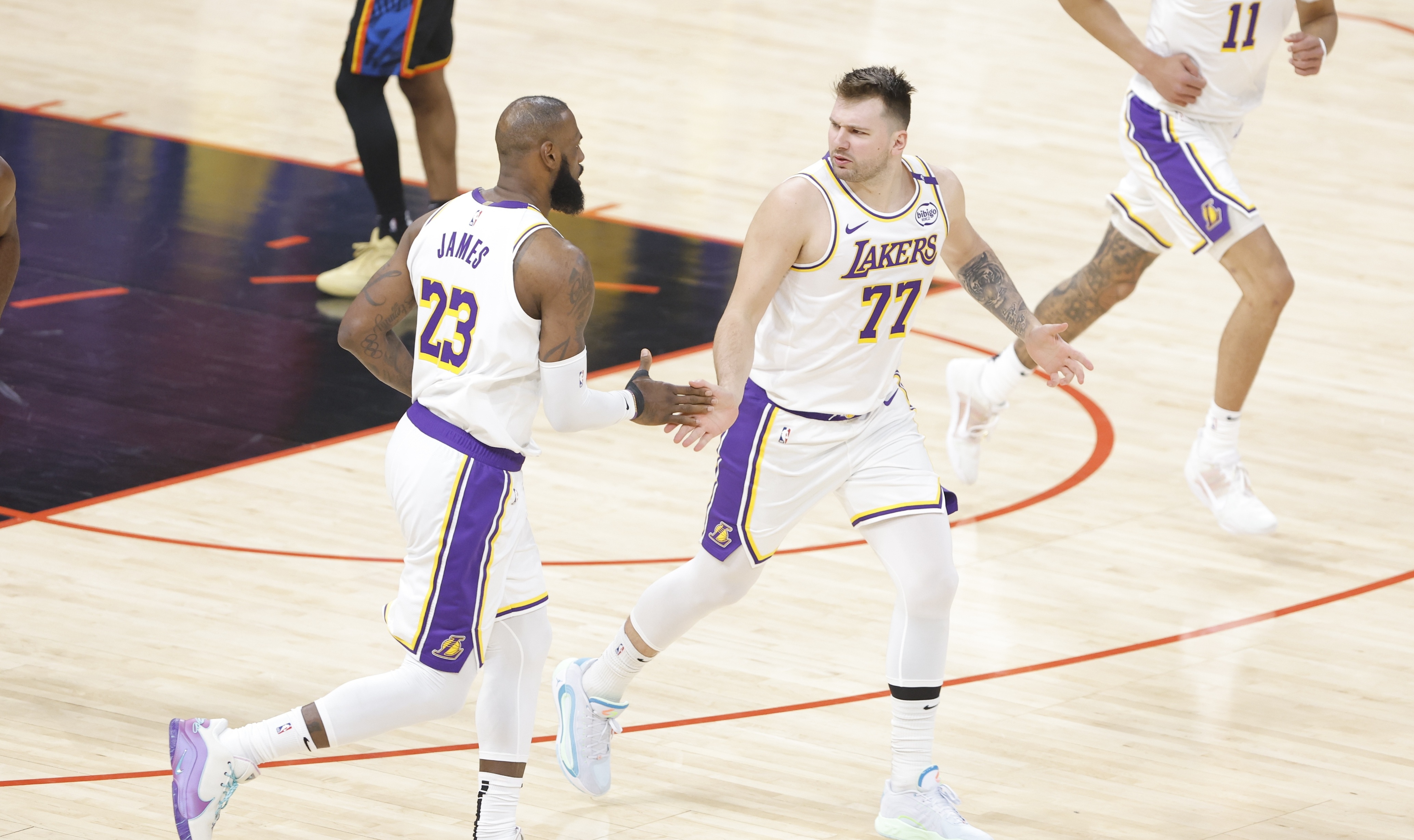 独行侠力克上海队，字母哥关键制胜